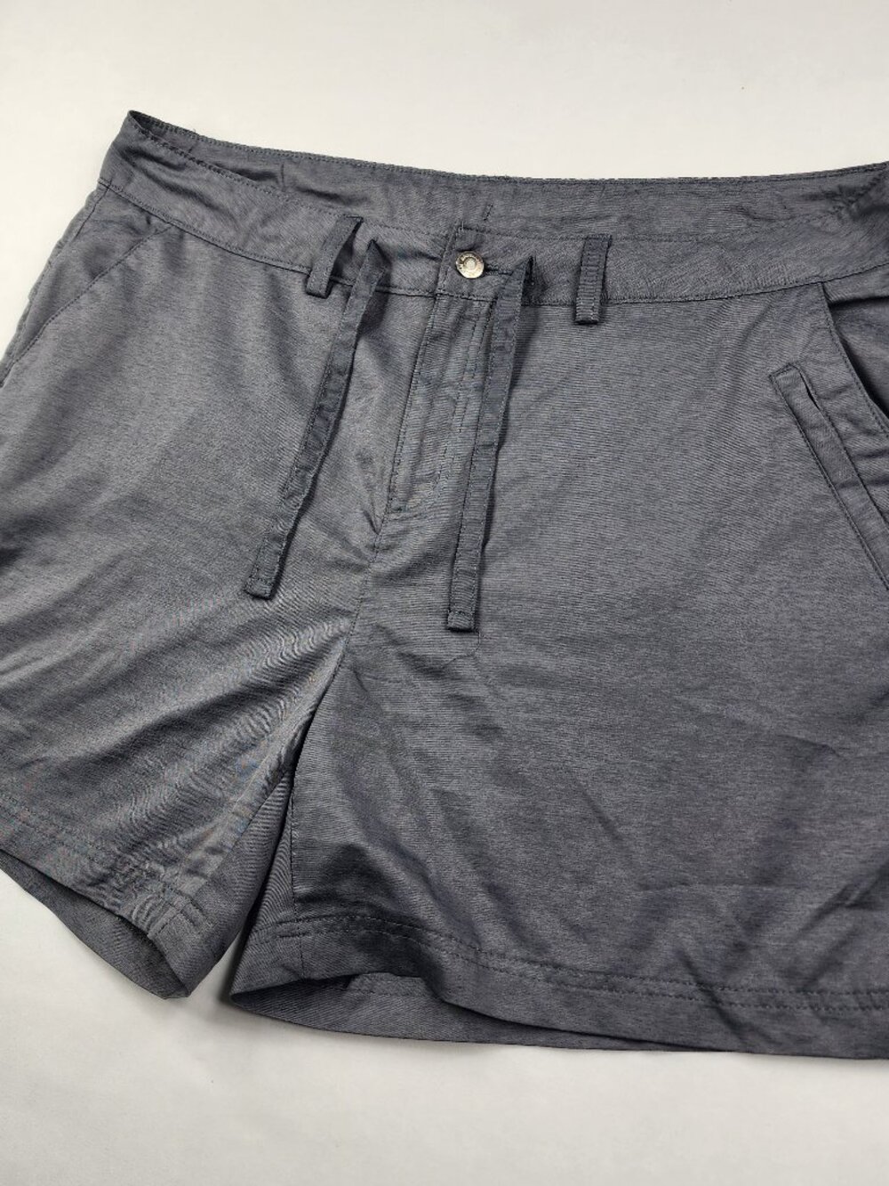 Magellan Outdoors Womens 1X Gray Quick Dry Lightweight Fishing Trail Shorts EX